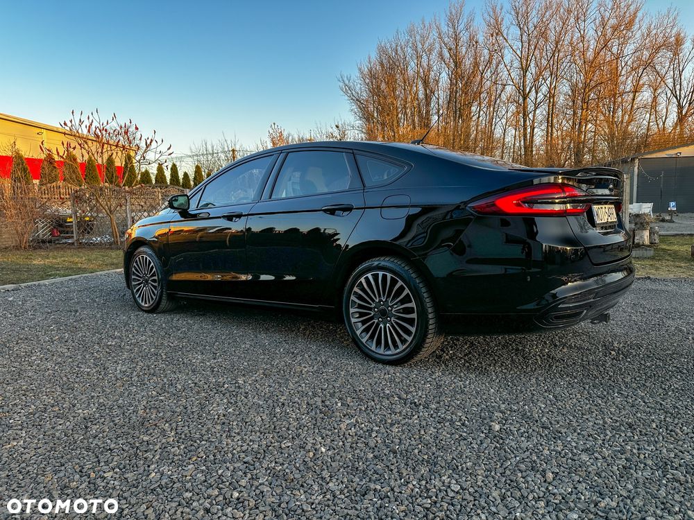 Ford Fusion - 8