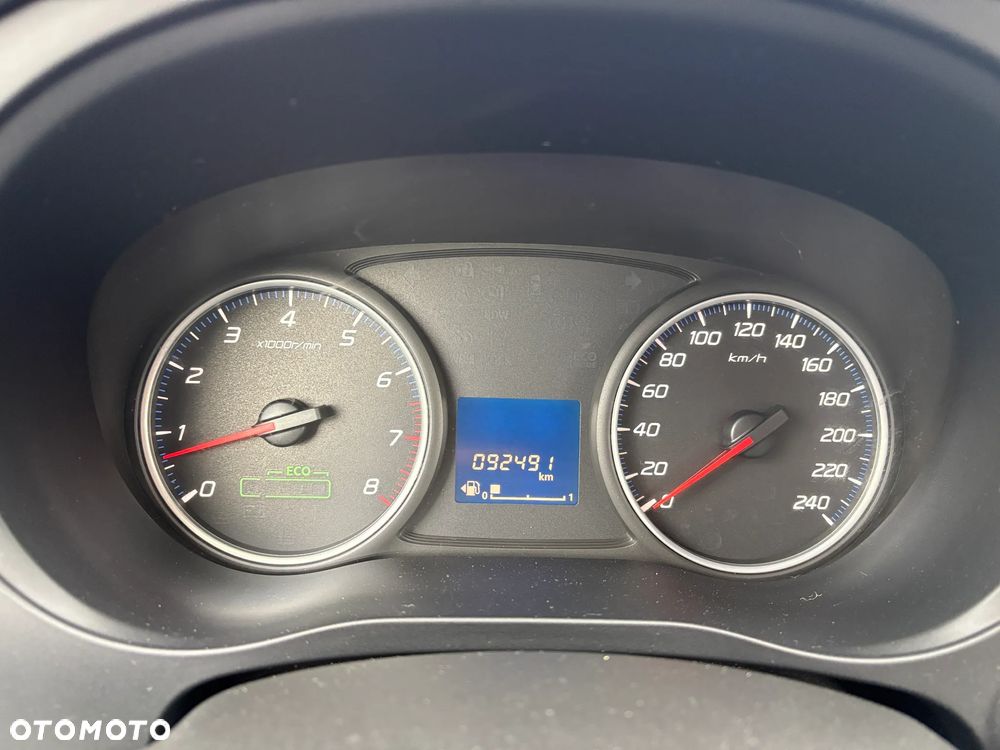 Mitsubishi Outlander 2.0 Invite + 2WD - 7