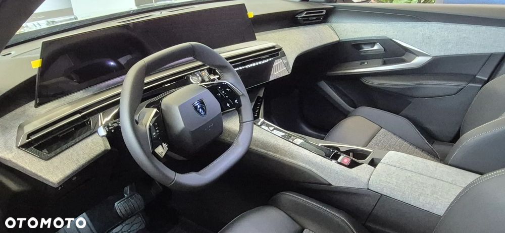 Peugeot 3008 1.2 PureTech mHEV Allure e-DCS6 - 4