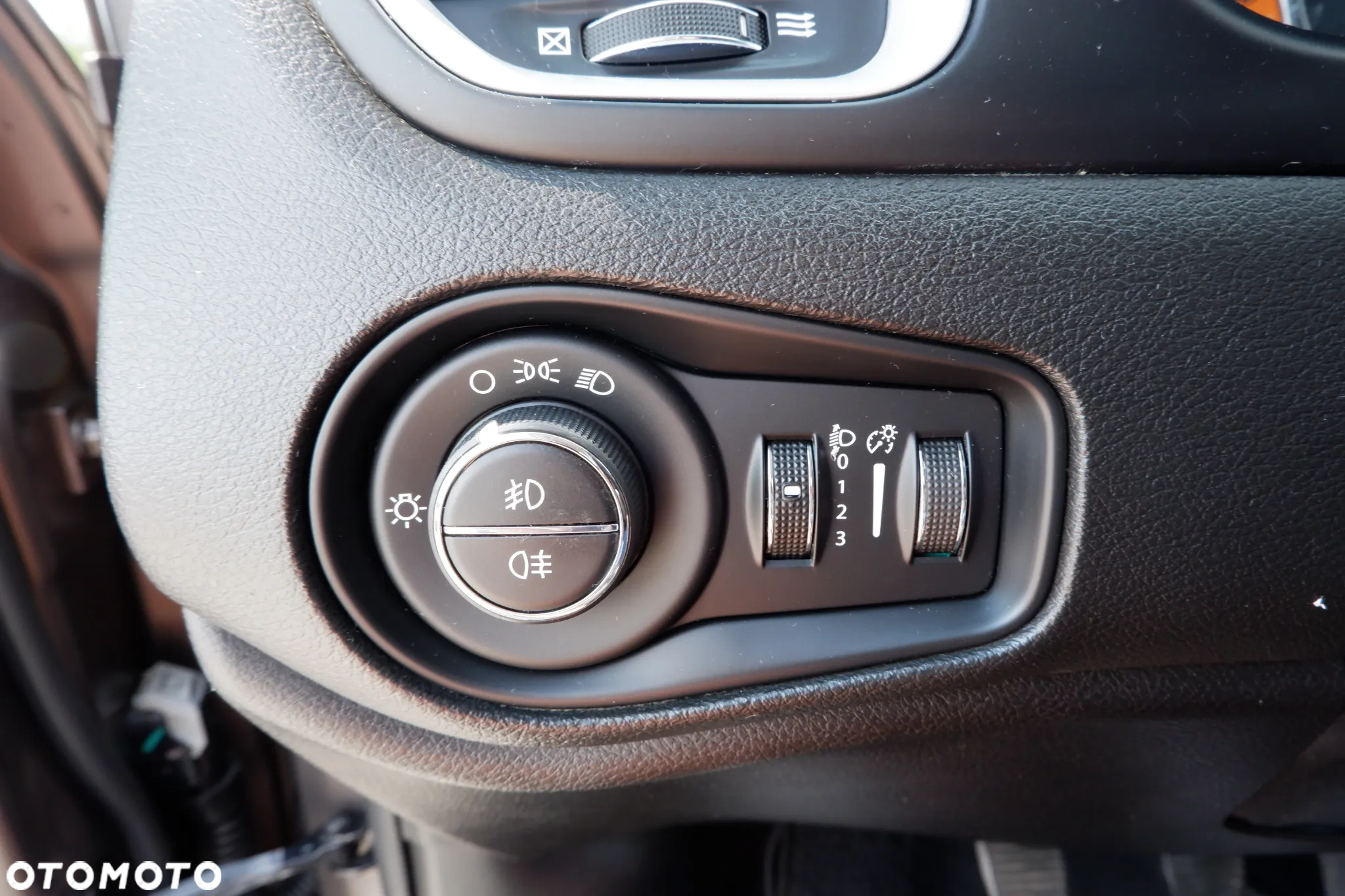 Jeep Renegade 2.0 MultiJet Longitude 4WD S&S - 14