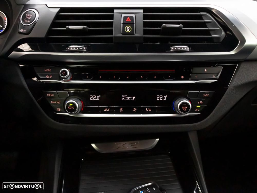 BMW X3 18 d sDrive Ed. L.Style Auto - 35