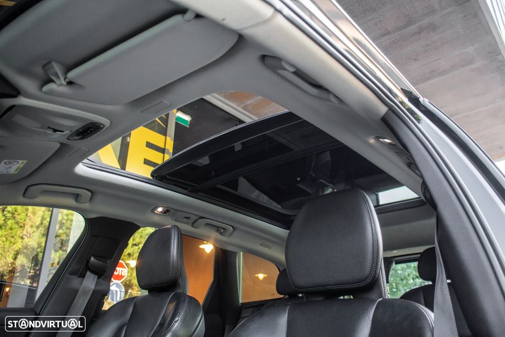 Volvo XC 60 T8 Twin Engine AWD Geartronic Inscription - 31