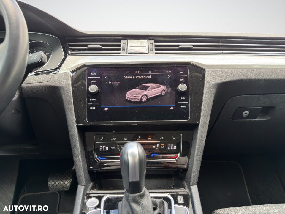 Volkswagen Passat - 19