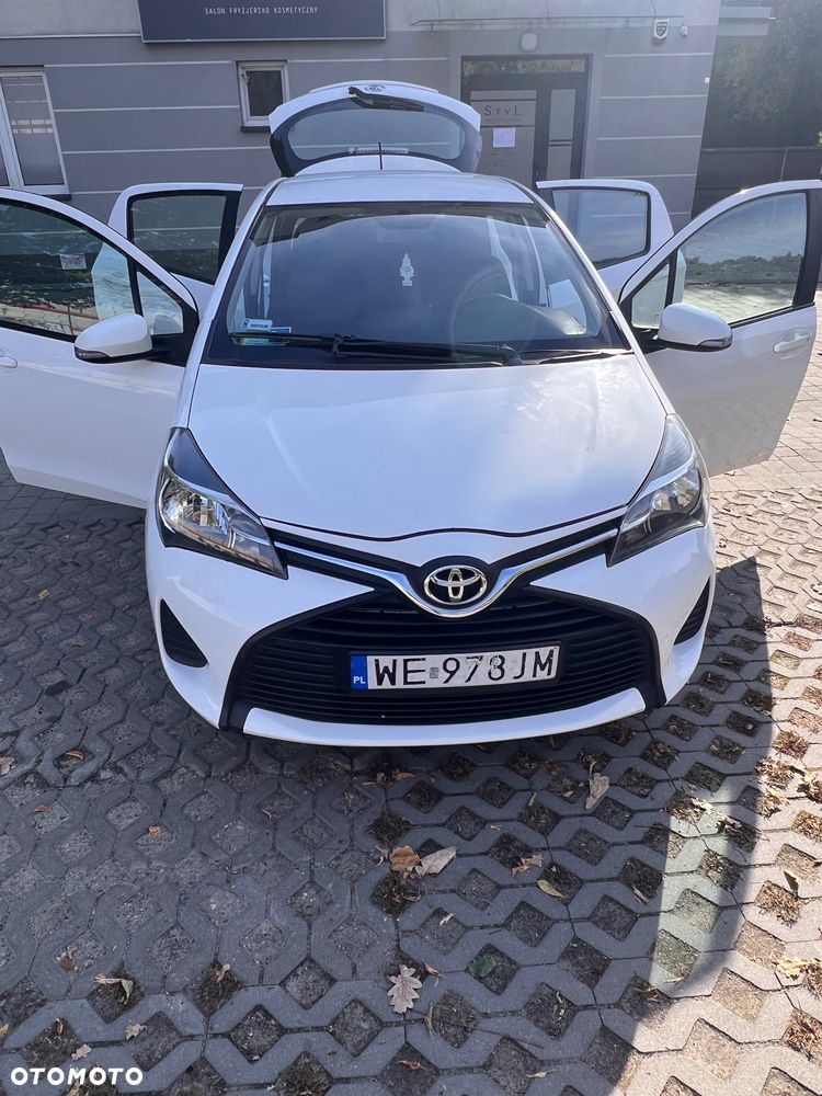 Toyota Yaris - 10