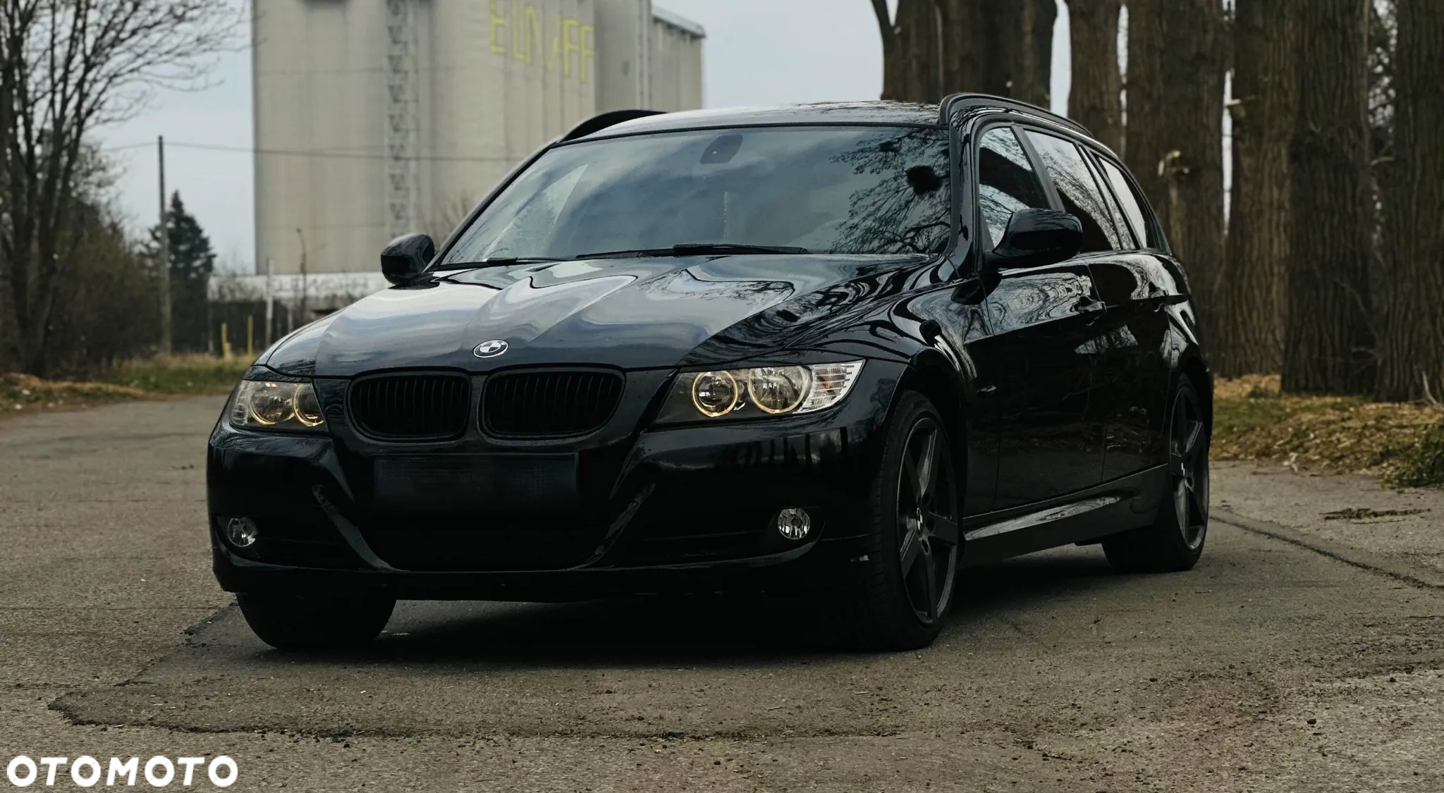 BMW Seria 3 318d DPF Touring - 2