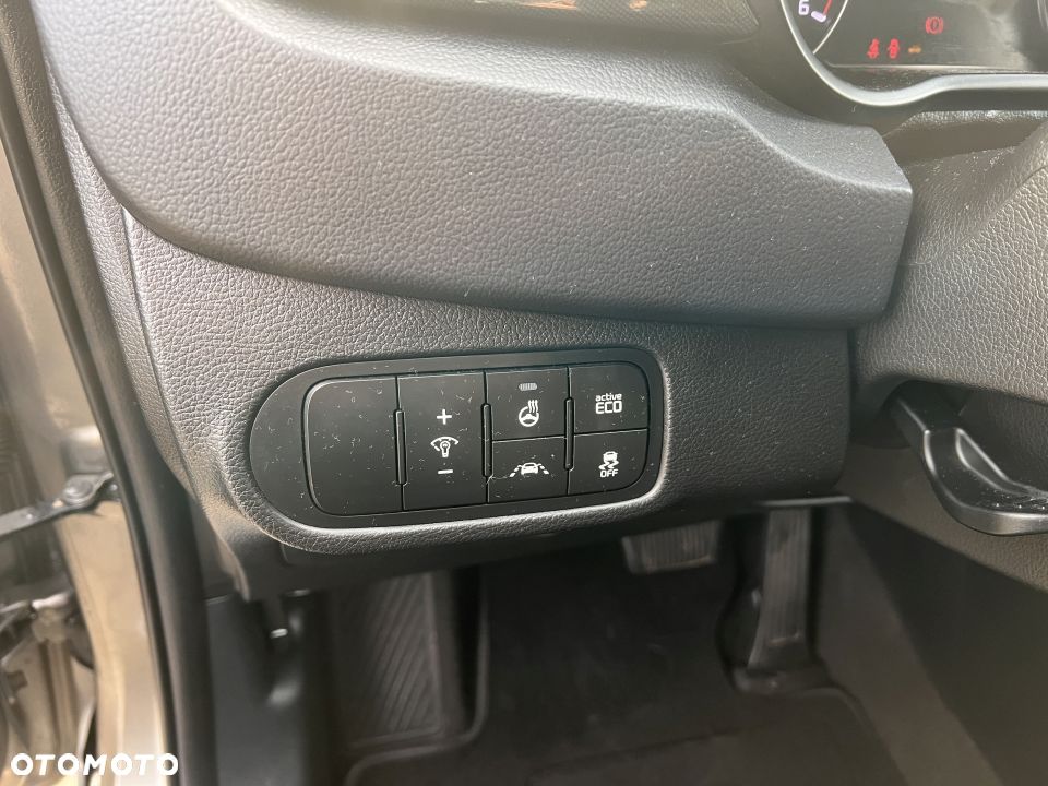 Kia Carens 1.7 CRDi Spirit - 24