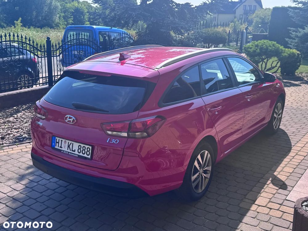 Hyundai i30 i30cw 1.4 Intro Edition - 7
