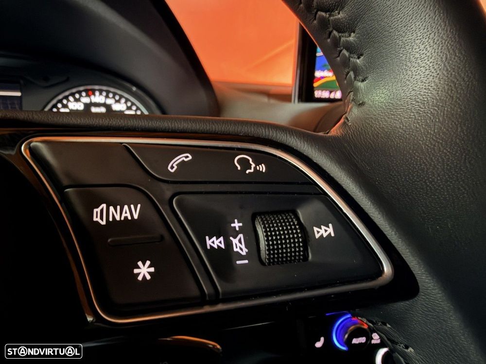 Audi Q2 1.0 TFSI Design - 13