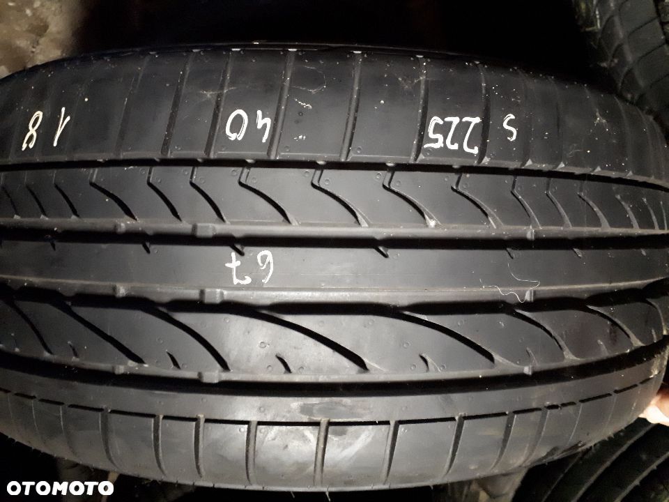 Bridgestone 225/40/18 nr 67