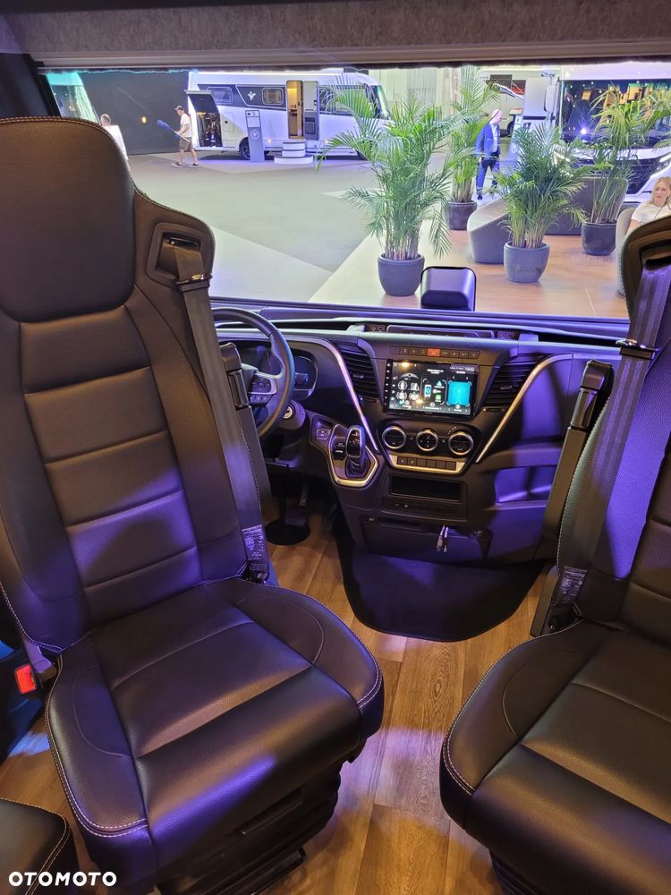 Niesmann-Bischoff Flair 920 - 13