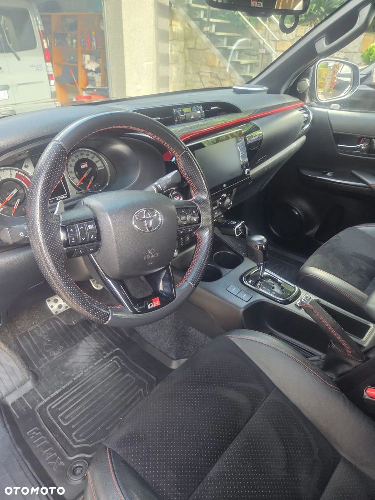 Toyota Hilux Gr - 8