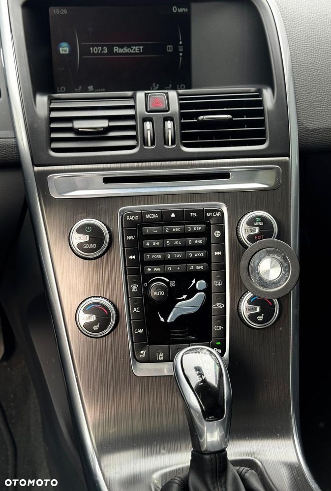 Volvo XC 60 - 25