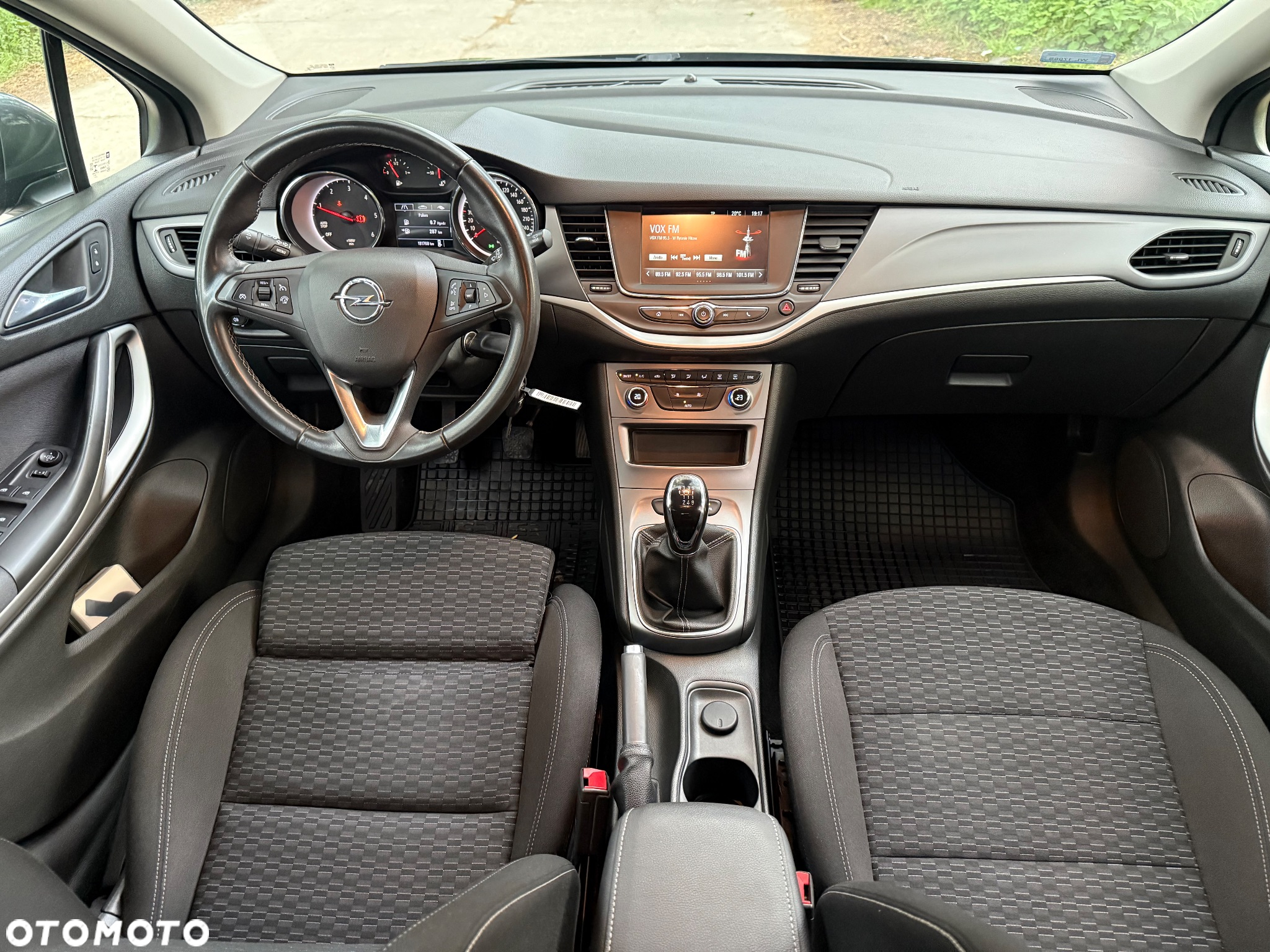 Opel Astra V 1.6 CDTI Enjoy - 22