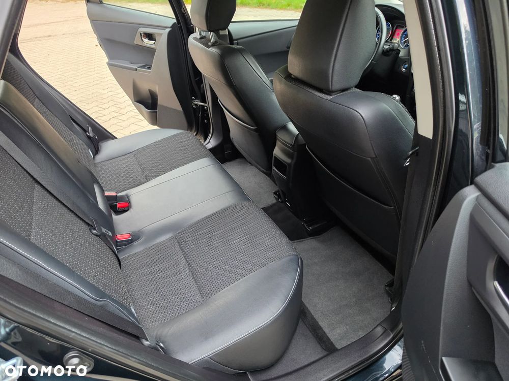 Toyota Auris 1.6 VVT-i Executive - 19