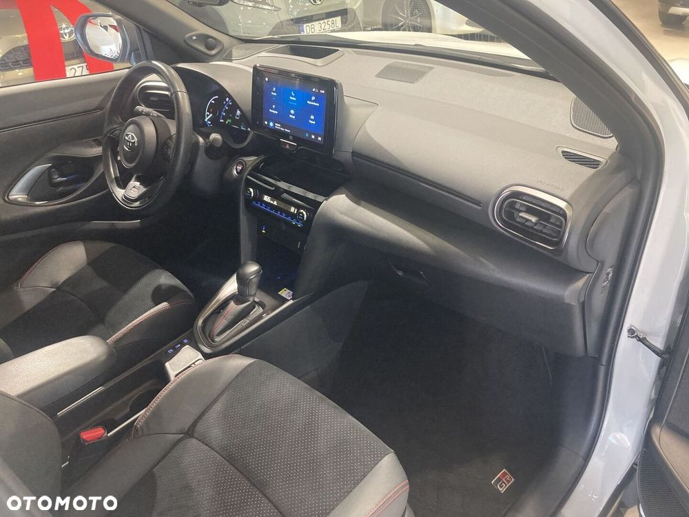 Toyota Yaris Cross Hybrid 1.5 GR Sport - 10