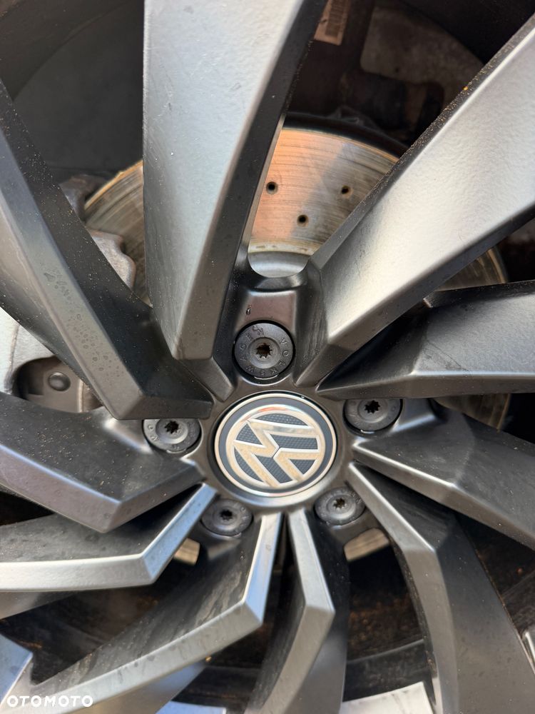 Volkswagen Arteon 2.0 TSI DSG R-Line Edition - 32