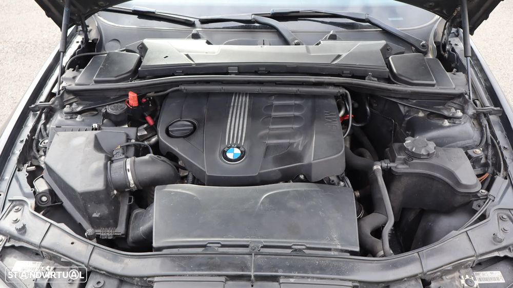 BMW 318 d - 17