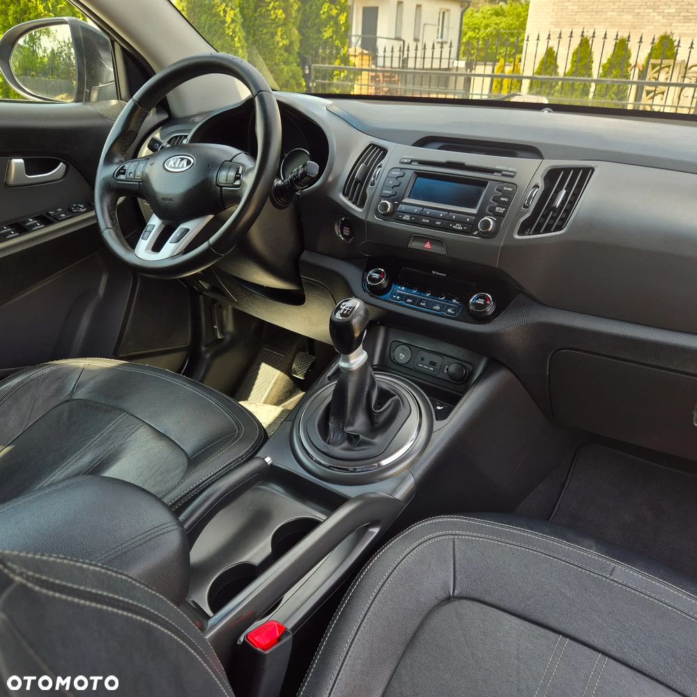 Kia Sportage 2.0 CRDI 4WD Dream-Team Edition - 16
