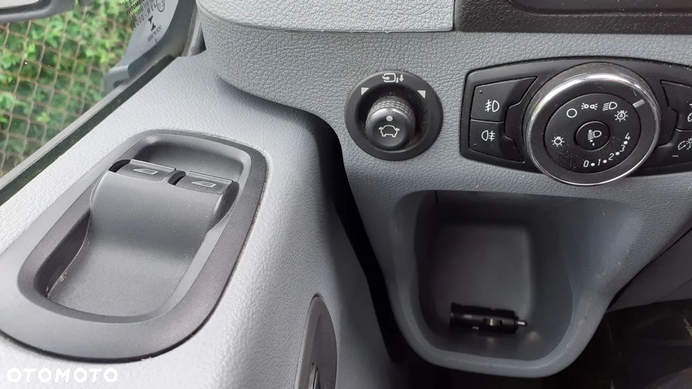 Ford Transit - 18