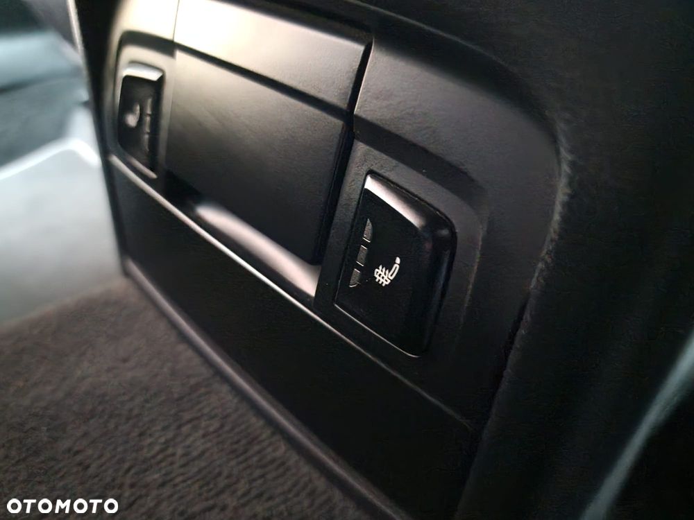 Audi A4 Avant 2.0 TDI quattro - 20