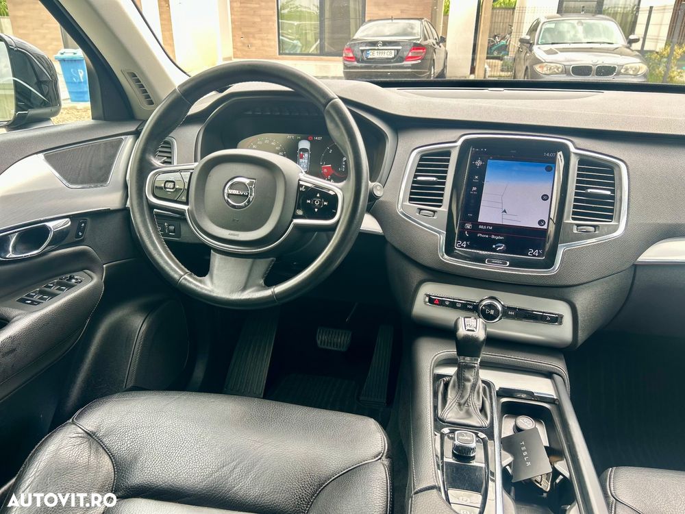 Volvo XC 90 D5 AWD Geartronic Momentum - 7