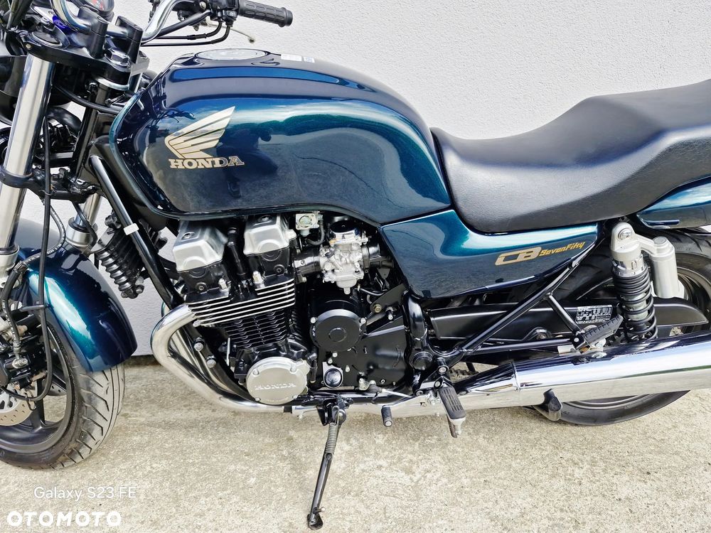 Honda CB - 11