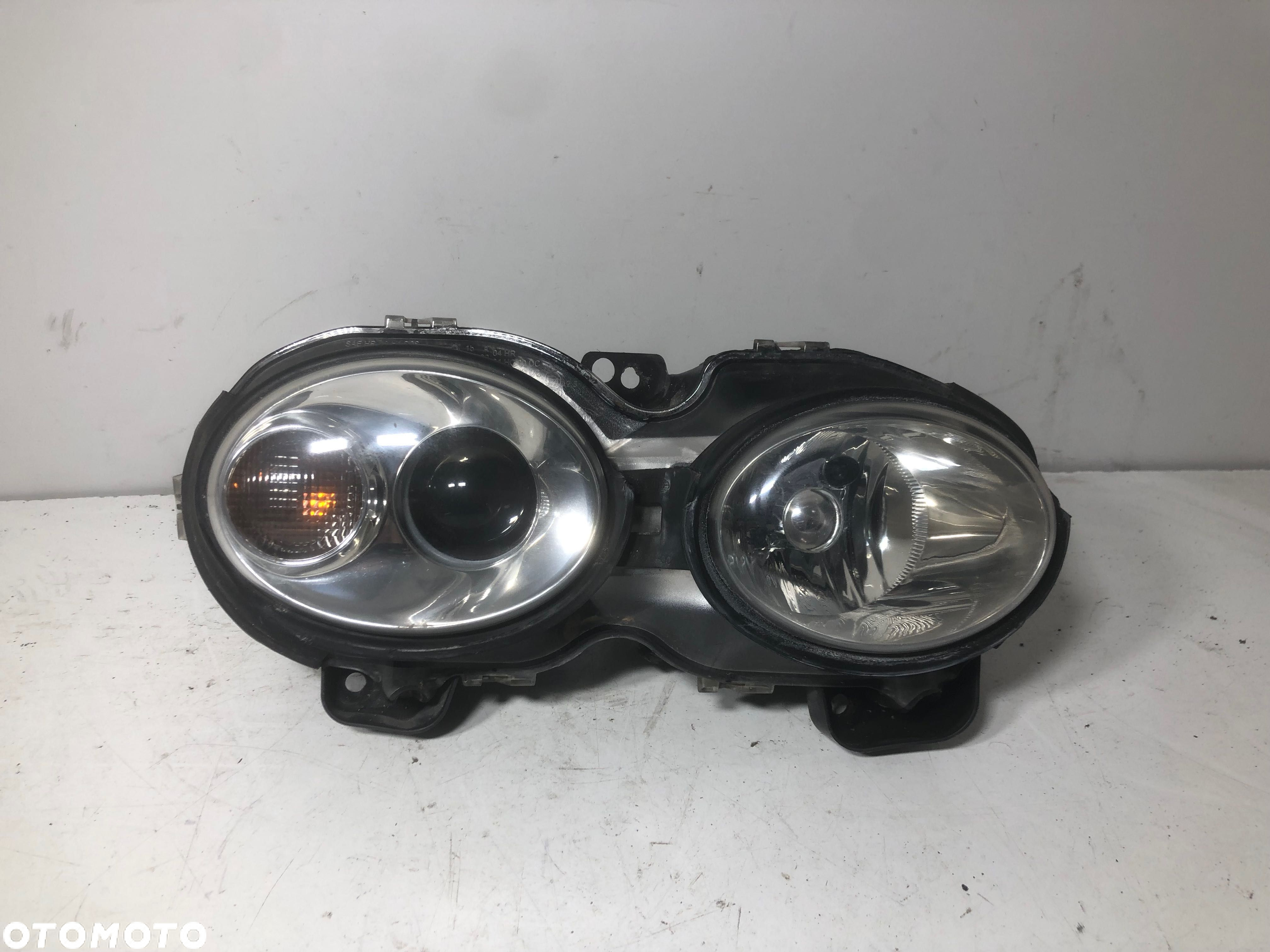 Lampa PRZÓD Prawa prawy Jaguar X-TYPE 1X43X-13W029-BK - 2