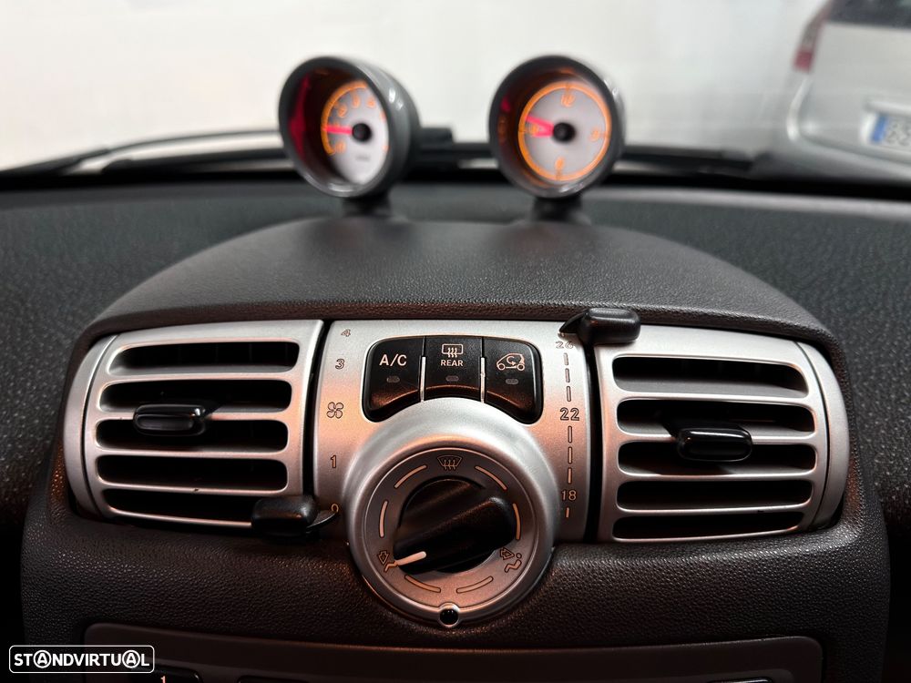 Smart ForTwo Coupé 1.0 mhd Passion 71 - 16