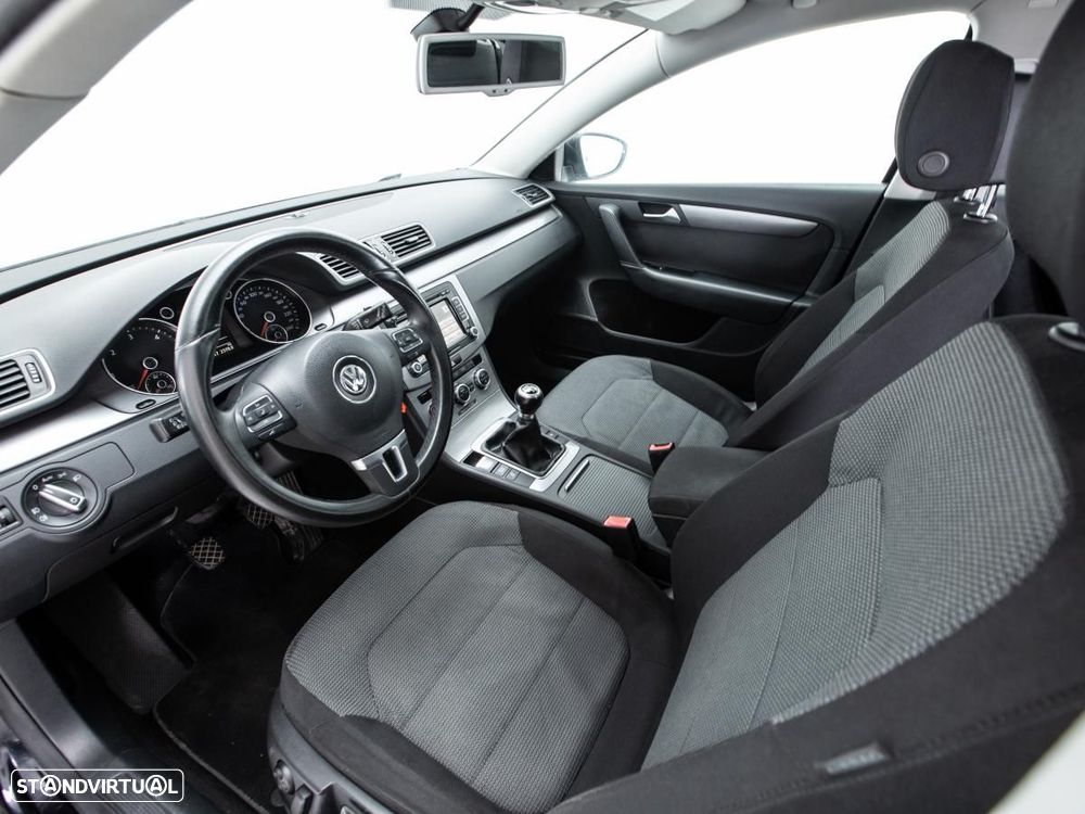 VW Passat Variant - 7