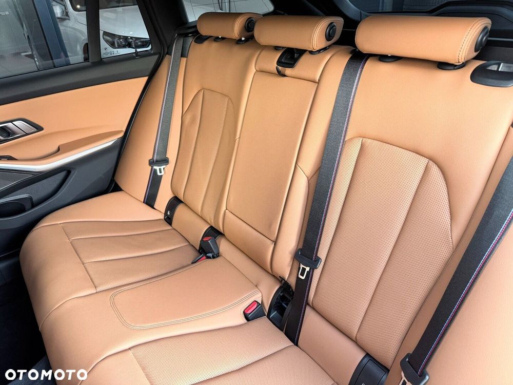 BMW Seria 3 - 24