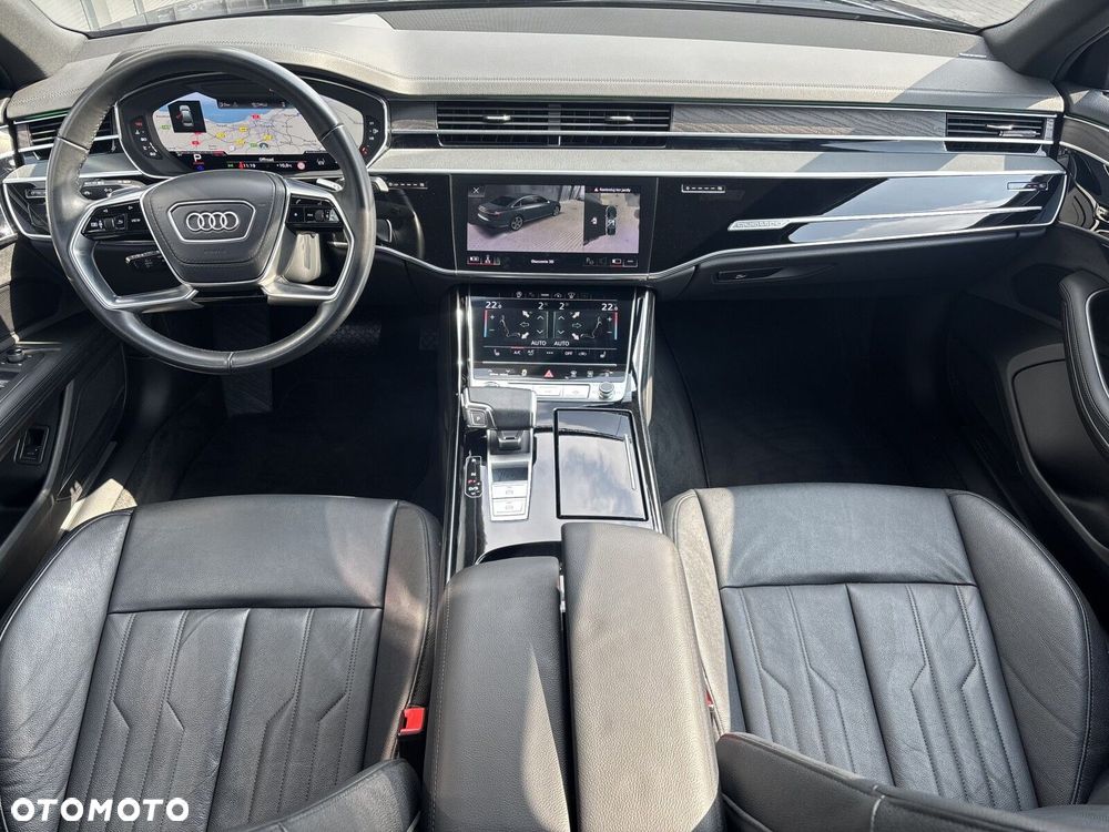 Audi A8 - 10