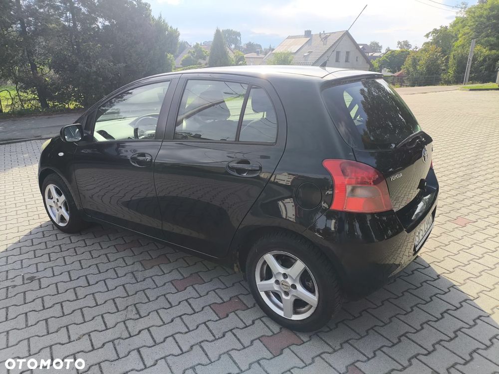 Toyota Yaris 1.3 Luna A/C - 4