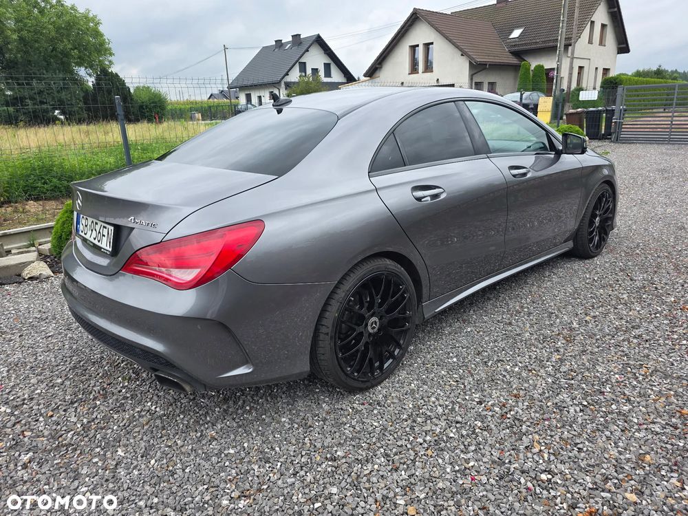 Mercedes-Benz CLA 250 4-Matic AMG Line - 8