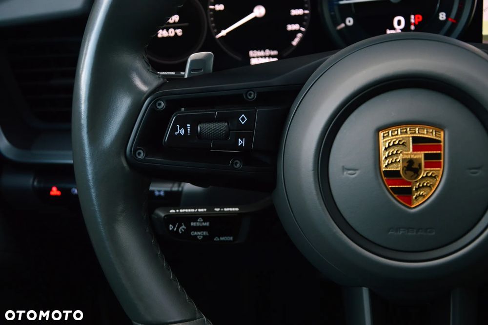 Porsche 911 Carrera 4S - 26