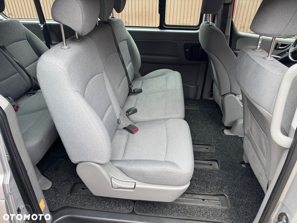 Hyundai H-1 2.5 CRDi Travel Comfort - 16