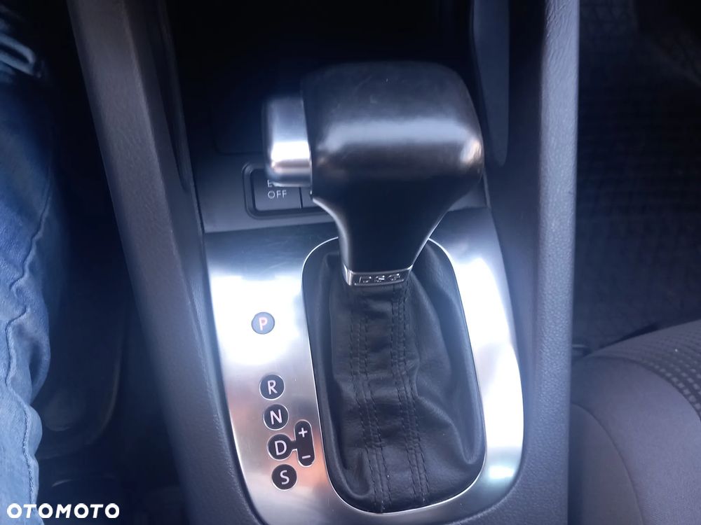 Volkswagen Golf 1.4 TSI DSG MATCH - 38