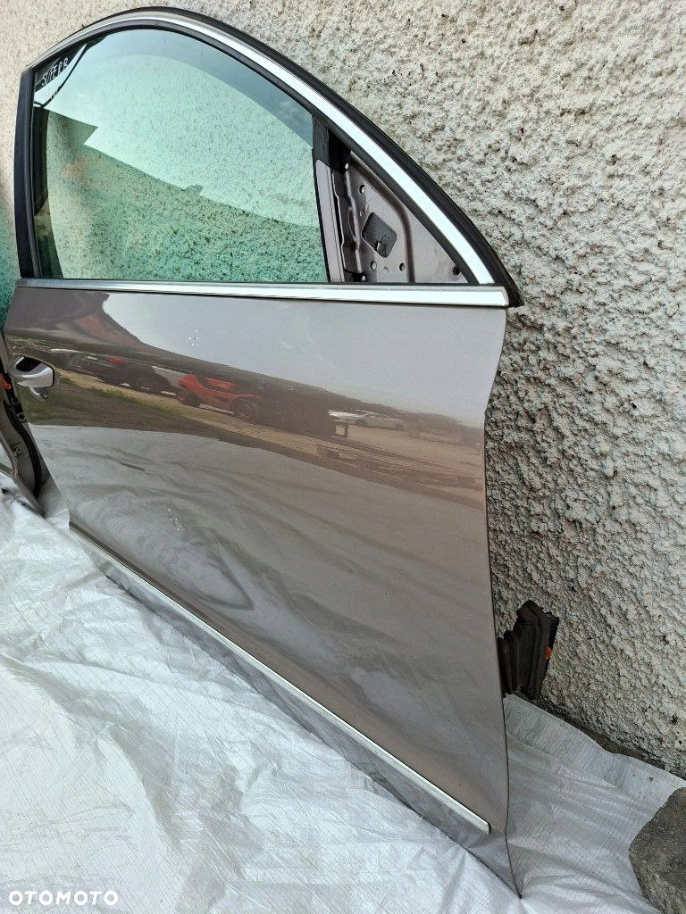 SKODA SUPERB 2011 3T KOMBI DRZWI PRAWE PRZEDNIE TYLNIE PRAWY PRZÓD TYŁ LF4U - 8