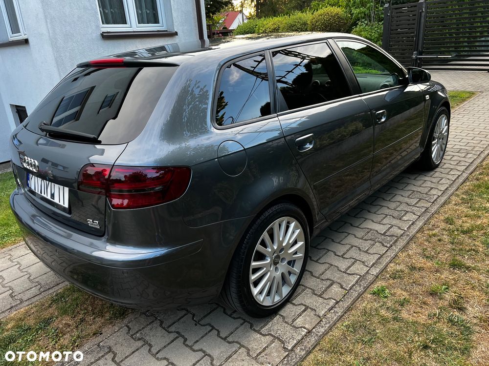 Audi A3 Sportback 3.2 quattro (DSG) S tronic Ambition - 9