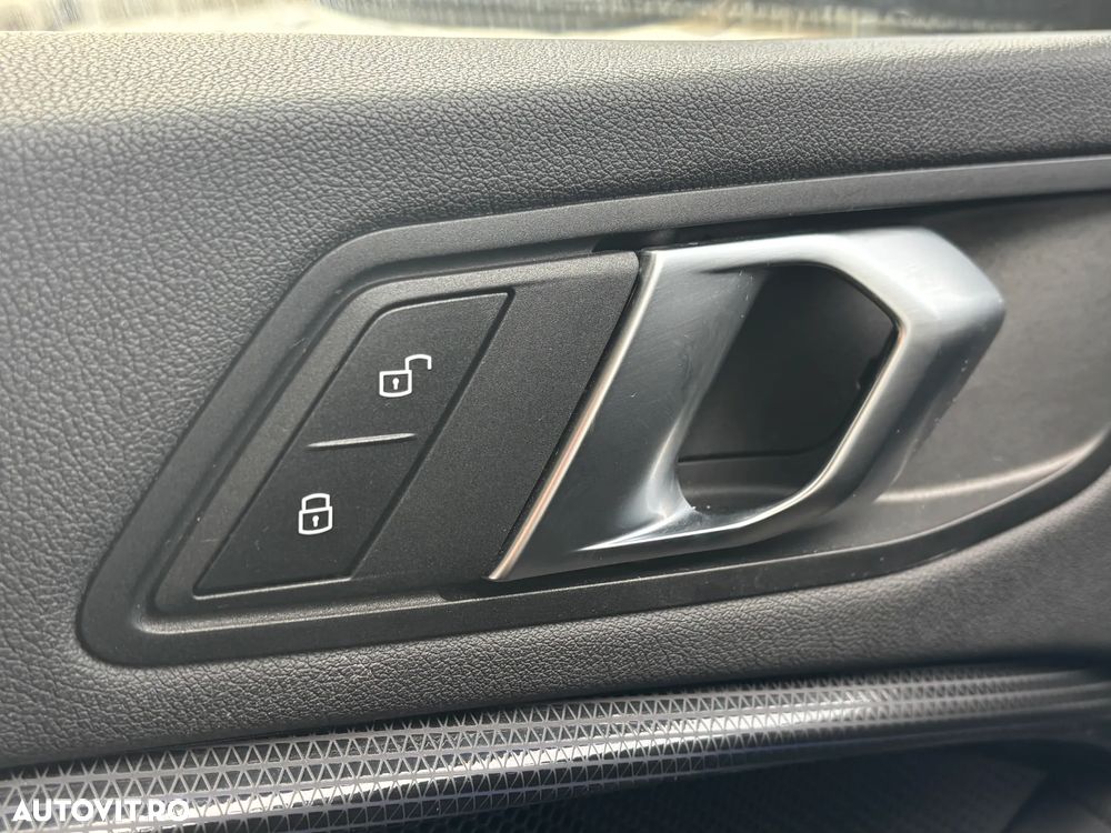 BMW Seria 2 218i Aut. - 31