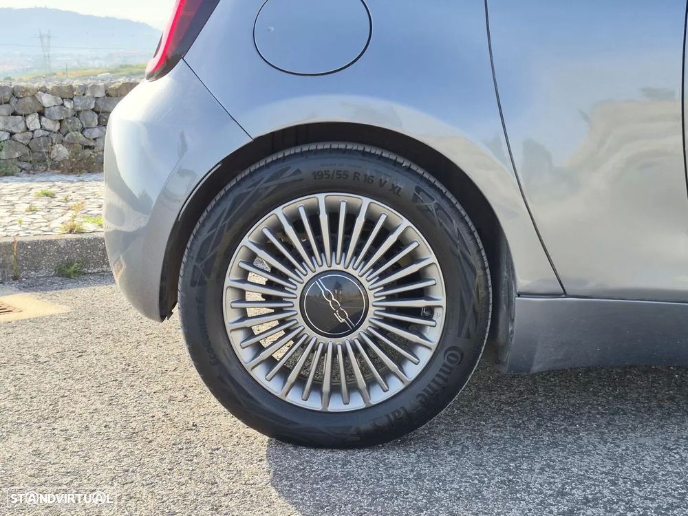 Fiat 500e 3 + 1 42 kWh Icon - 26