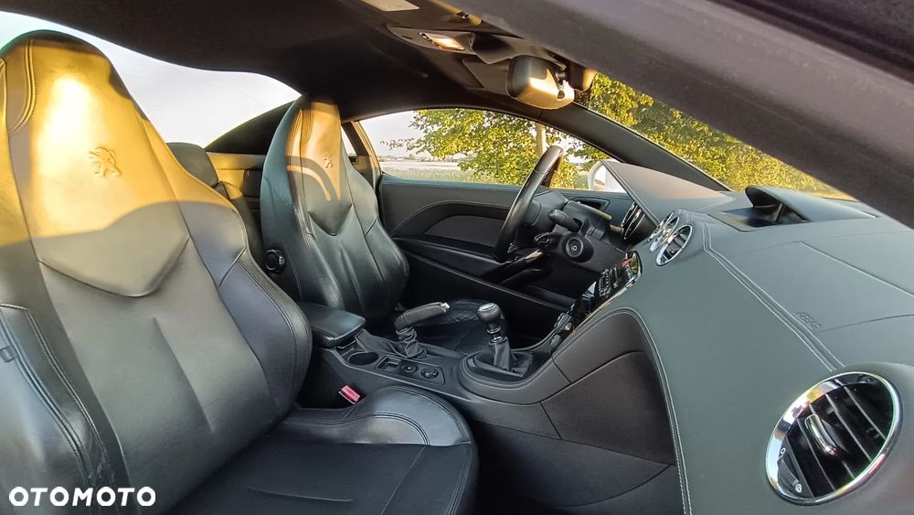 Peugeot RCZ 2.0 HDi FAP 165 - 11