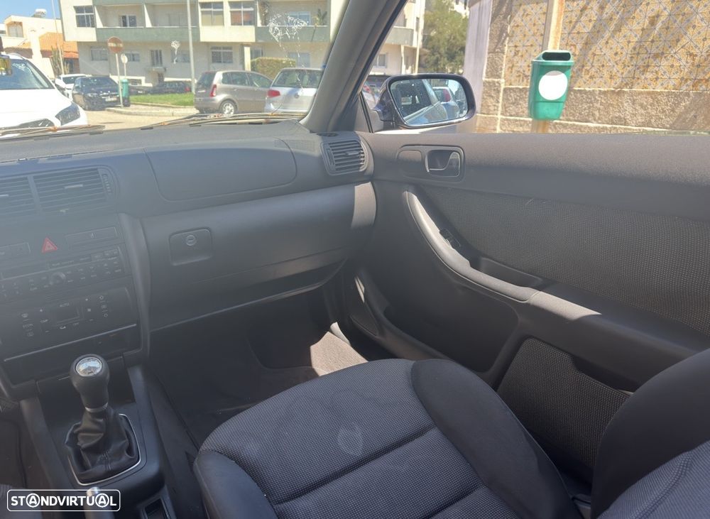 Audi A3 1.6 Attraction - 13