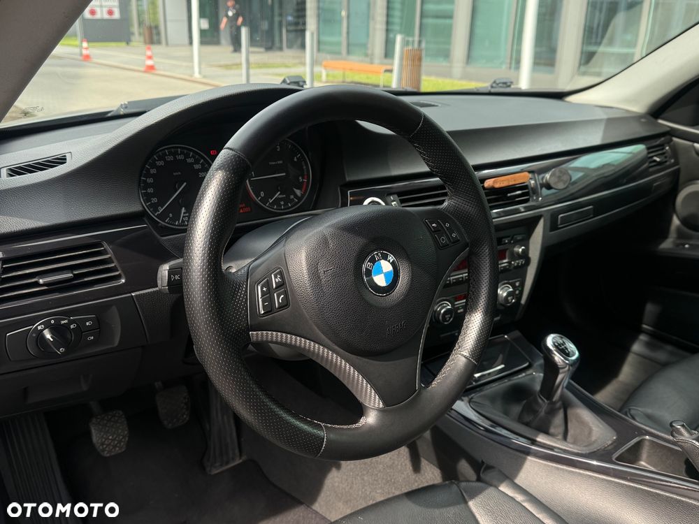 BMW Seria 3 320d DPF - 10
