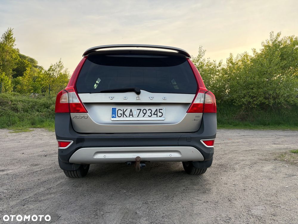 Volvo XC 70 3.2 AWD Momentum - 5
