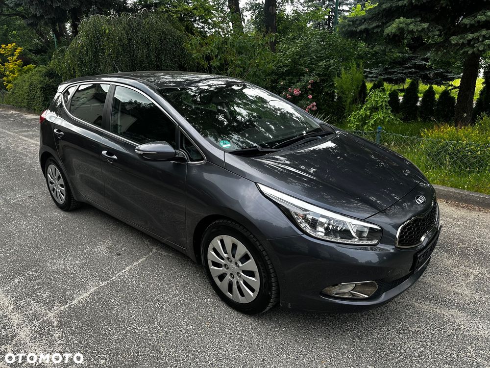 Kia Ceed 1.6 GDI L DCT - 1