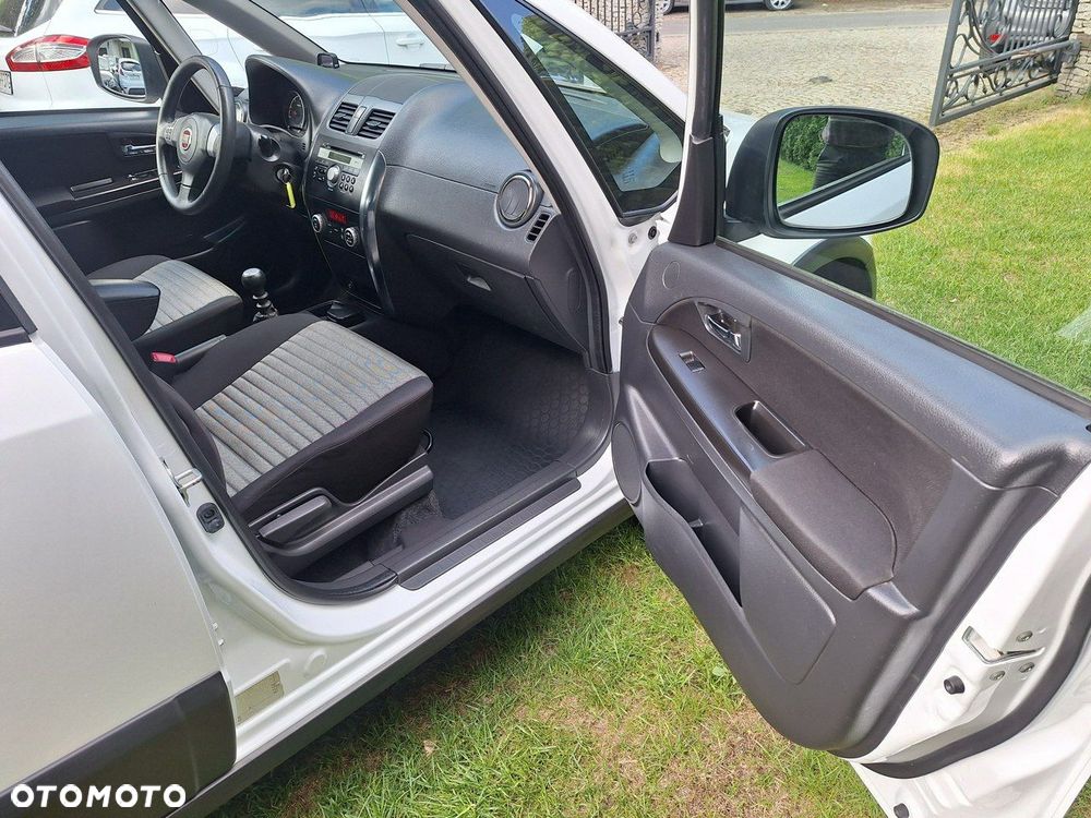 Fiat Sedici - 13
