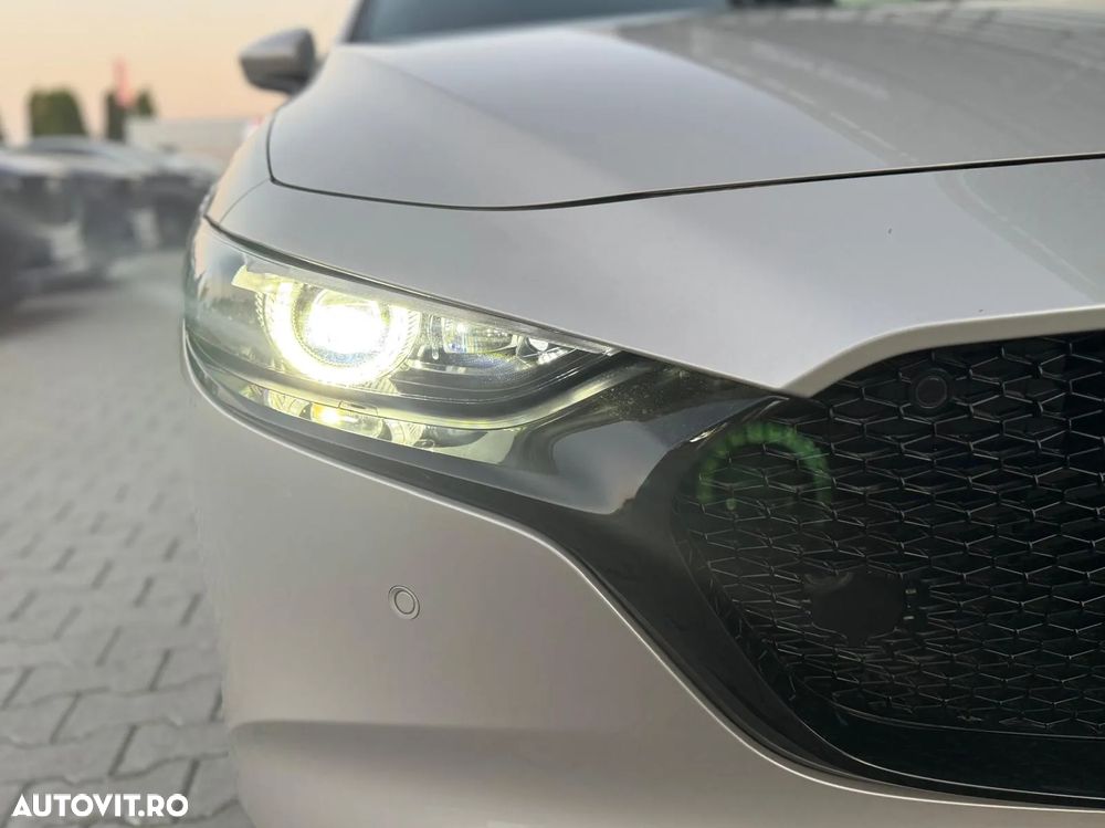 Mazda 3 e-Skyactiv X186 AT MHEV Exclusive-Line - 11