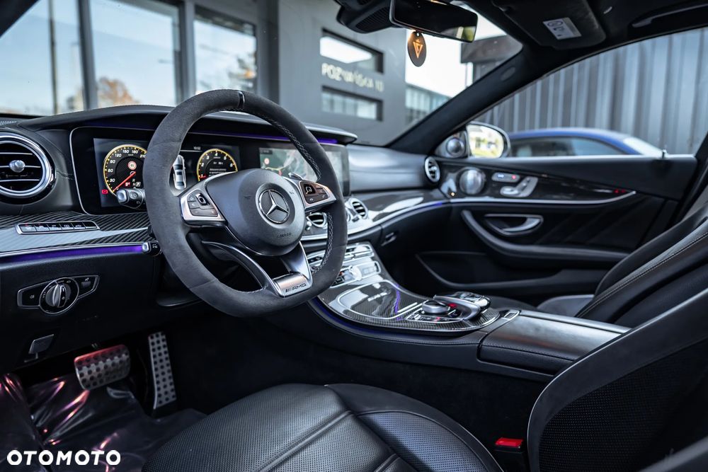 Mercedes-Benz Klasa E - 25