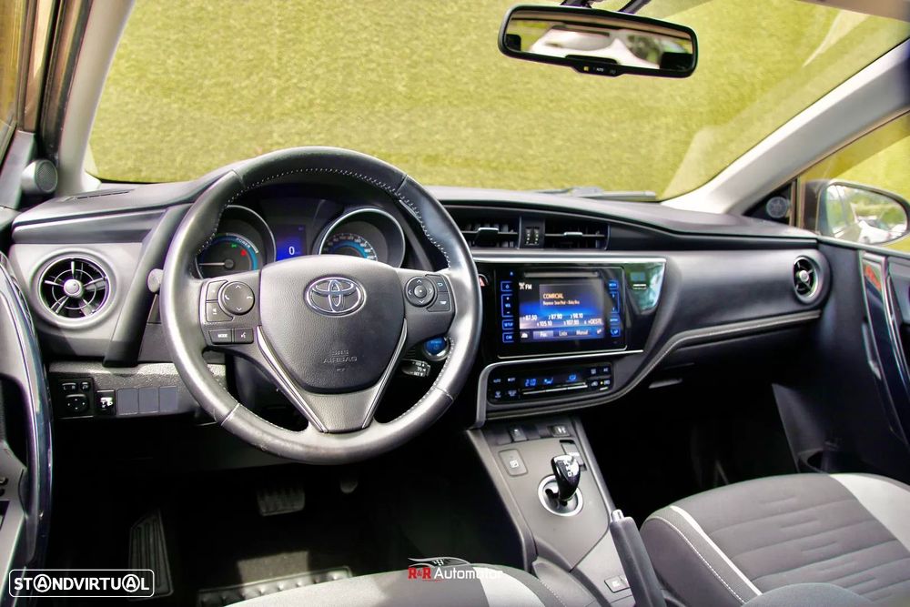 Toyota Auris 1.8 HSD Comfort+J17+Navi - 4