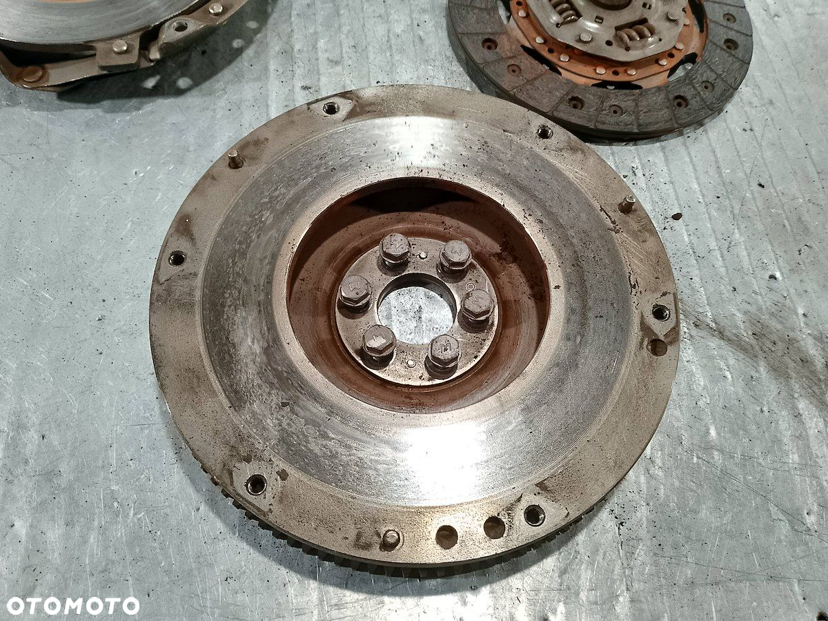 SPRZĘGŁO KOMPLETNE NISSAN PRIMERA P12 ( 03-07 ) 1.8 16V - 4